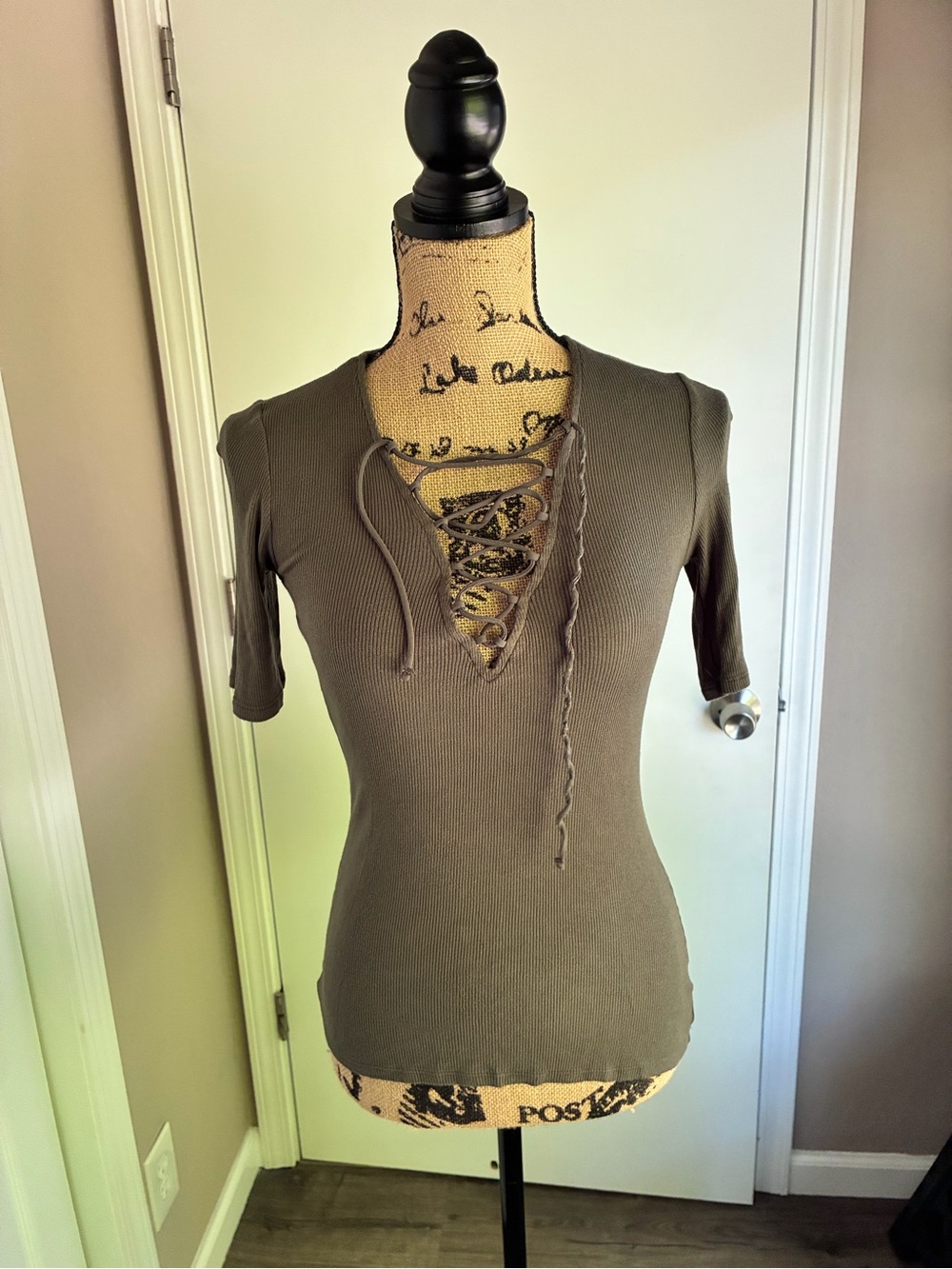 Express Olive Lace-Up Ribbed Short Sleeve Top